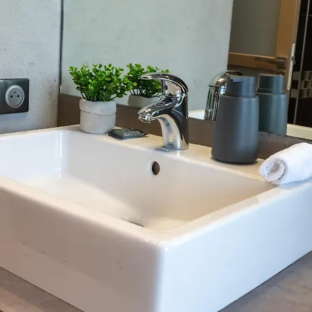 Le Cocon D'elisadonna - Centre Apartment
